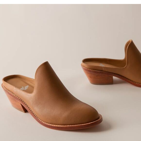 FORTRESS OF INCA Michelle Mules Caramel Tan Sz 35 / 5 $260 - Picture 1 of 8